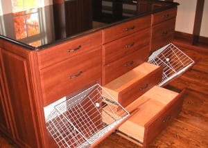 RWC-walk-in-closet-with-island-wire-basket